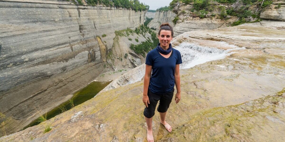 Sophie lors de la Grande Traversée d’Anticosti, 2017, crédit Benoît Desjardins